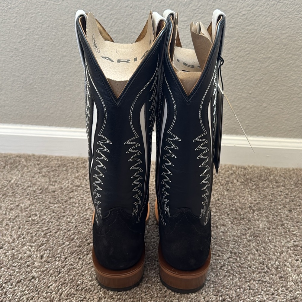Ariat Futurity Limited Western Boot Black Suede - Picture 4 of 6